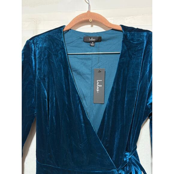 MEDIUM Lulu’s Jacinda Teal Blue Velvet Wrap Maxi Dress - Picture 5 of 6